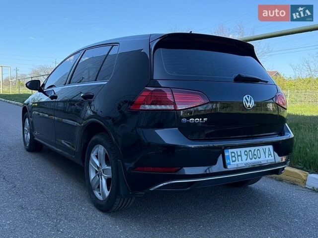 Черный Фольксваген e-Golf, объемом двигателя 0 л и пробегом 99 тыс. км за 15300 $, фото 1 на Automoto.ua