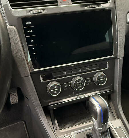 Чорний Фольксваген e-Golf, об'ємом двигуна 0 л та пробігом 105 тис. км за 12999 $, фото 28 на Automoto.ua