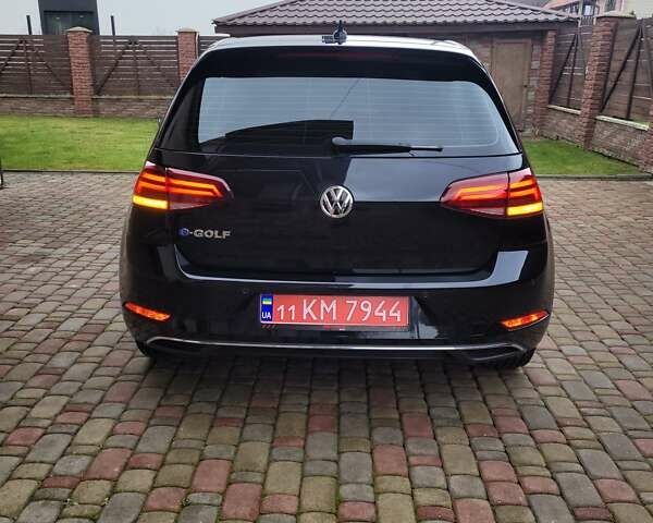 Черный Фольксваген e-Golf, объемом двигателя 0 л и пробегом 25 тыс. км за 16300 $, фото 4 на Automoto.ua