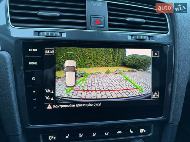 Черный Фольксваген e-Golf, объемом двигателя 0 л и пробегом 145 тыс. км за 14900 $, фото 75 на Automoto.ua