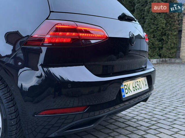 Черный Фольксваген e-Golf, объемом двигателя 0 л и пробегом 145 тыс. км за 14900 $, фото 32 на Automoto.ua