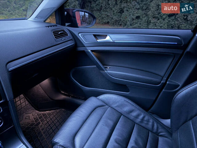 Черный Фольксваген e-Golf, объемом двигателя 0 л и пробегом 145 тыс. км за 14900 $, фото 100 на Automoto.ua