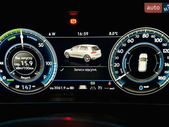 Черный Фольксваген e-Golf, объемом двигателя 0 л и пробегом 133 тыс. км за 16199 $, фото 41 на Automoto.ua