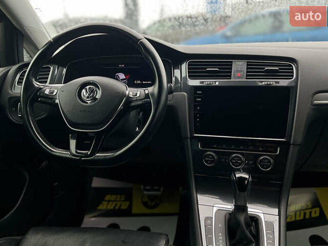 Черный Фольксваген e-Golf, объемом двигателя 0 л и пробегом 70 тыс. км за 16999 $, фото 23 на Automoto.ua