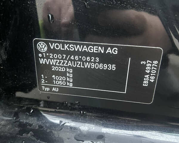 Черный Фольксваген e-Golf, объемом двигателя 0 л и пробегом 99 тыс. км за 13700 $, фото 60 на Automoto.ua