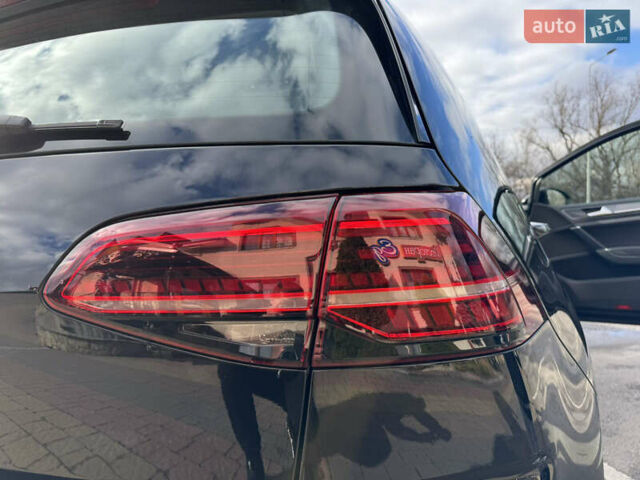 Черный Фольксваген e-Golf, объемом двигателя 0 л и пробегом 86 тыс. км за 14000 $, фото 19 на Automoto.ua