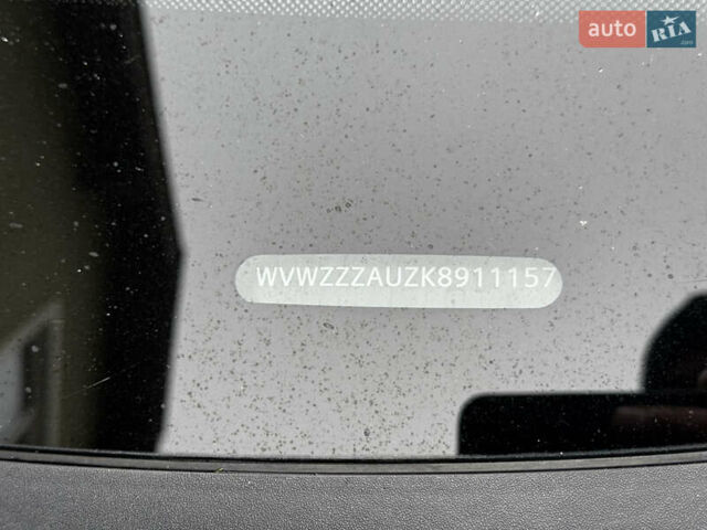 Черный Фольксваген e-Golf, объемом двигателя 0 л и пробегом 127 тыс. км за 14150 $, фото 45 на Automoto.ua