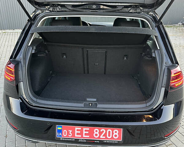 Черный Фольксваген e-Golf, объемом двигателя 0 л и пробегом 120 тыс. км за 14600 $, фото 14 на Automoto.ua