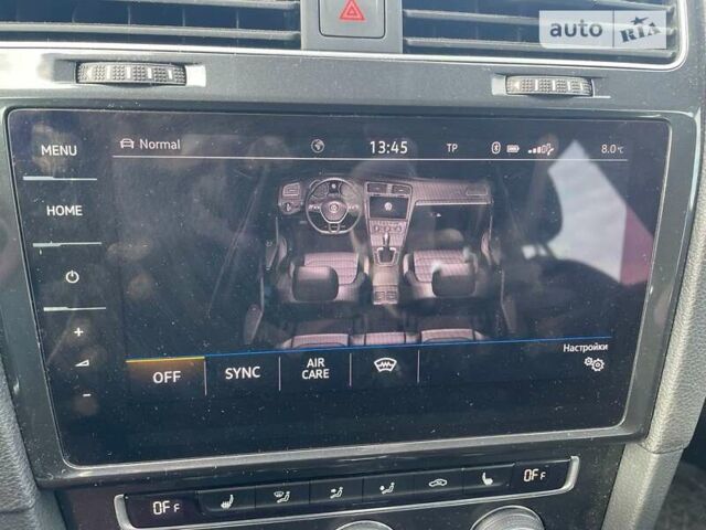 Черный Фольксваген e-Golf, объемом двигателя 0 л и пробегом 144 тыс. км за 13000 $, фото 15 на Automoto.ua