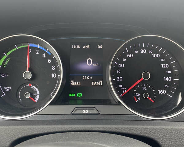 Черный Фольксваген e-Golf, объемом двигателя 0 л и пробегом 47 тыс. км за 14000 $, фото 10 на Automoto.ua