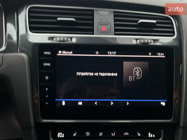 Черный Фольксваген e-Golf, объемом двигателя 0 л и пробегом 70 тыс. км за 16999 $, фото 10 на Automoto.ua