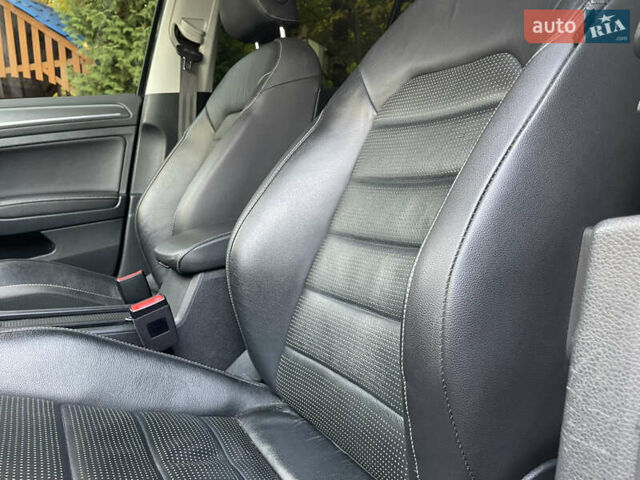 Черный Фольксваген e-Golf, объемом двигателя 0 л и пробегом 138 тыс. км за 13970 $, фото 29 на Automoto.ua