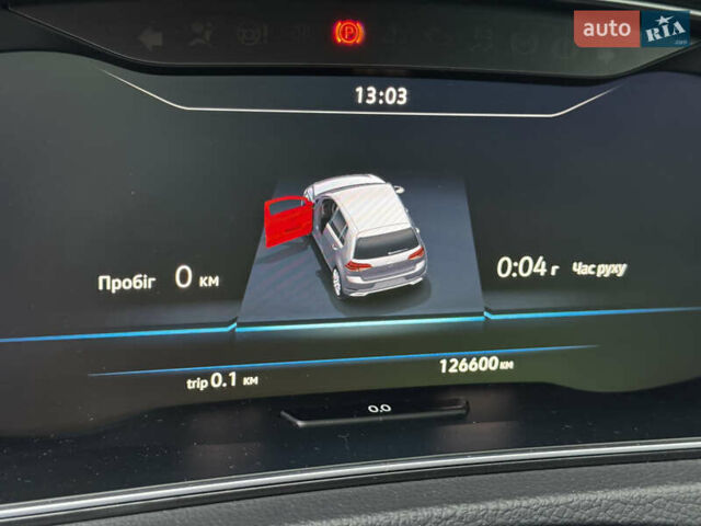 Черный Фольксваген e-Golf, объемом двигателя 0 л и пробегом 127 тыс. км за 14150 $, фото 31 на Automoto.ua