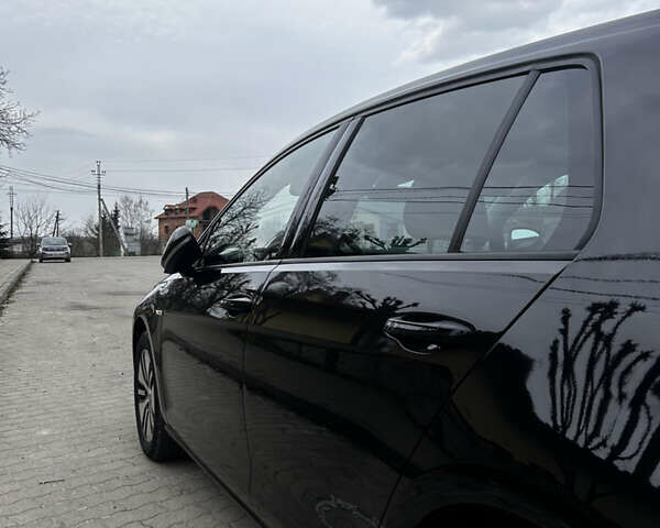 Черный Фольксваген e-Golf, объемом двигателя 0 л и пробегом 45 тыс. км за 17450 $, фото 5 на Automoto.ua