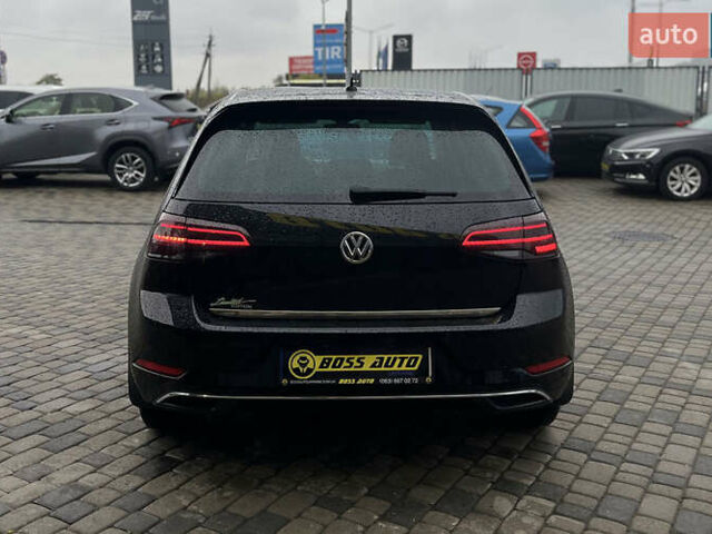 Черный Фольксваген e-Golf, объемом двигателя 0 л и пробегом 70 тыс. км за 16999 $, фото 5 на Automoto.ua