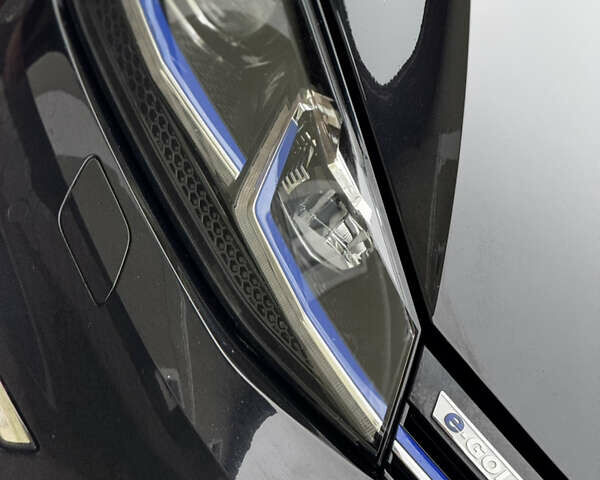 Черный Фольксваген e-Golf, объемом двигателя 0 л и пробегом 127 тыс. км за 14150 $, фото 13 на Automoto.ua