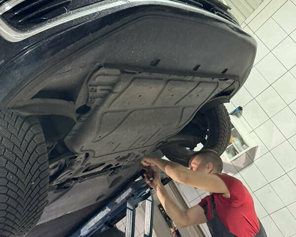 Черный Фольксваген e-Golf, объемом двигателя 0 л и пробегом 99 тыс. км за 13700 $, фото 11 на Automoto.ua