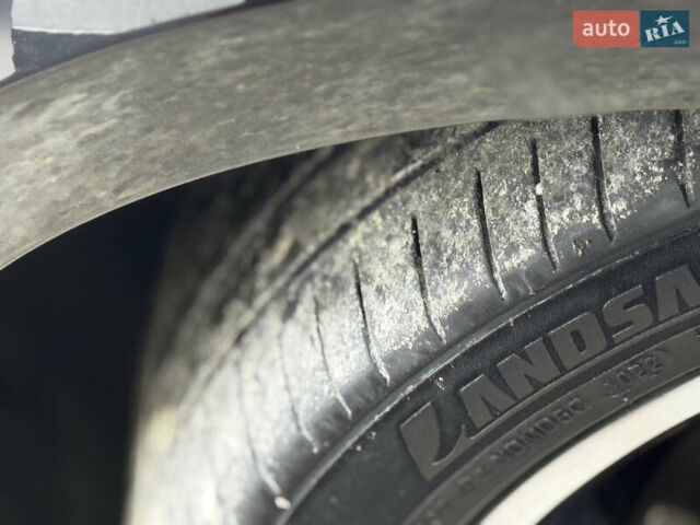 Черный Фольксваген e-Golf, объемом двигателя 0 л и пробегом 127 тыс. км за 14150 $, фото 10 на Automoto.ua