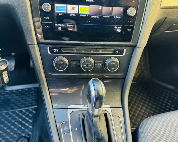 Чорний Фольксваген e-Golf, об'ємом двигуна 0 л та пробігом 139 тис. км за 14500 $, фото 37 на Automoto.ua