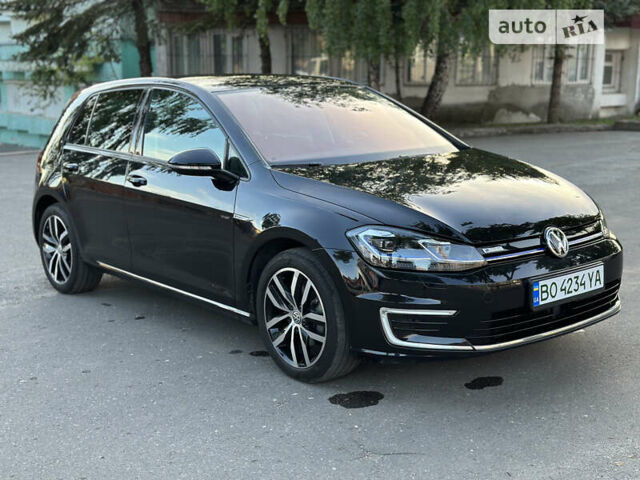 Черный Фольксваген e-Golf, объемом двигателя 0 л и пробегом 171 тыс. км за 15000 $, фото 1 на Automoto.ua