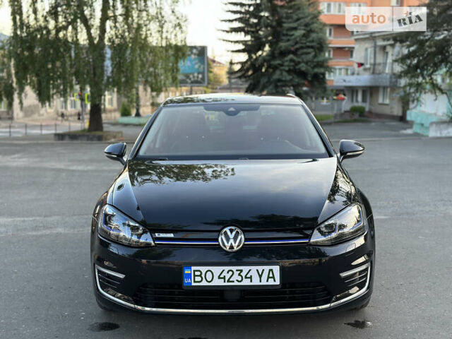 Черный Фольксваген e-Golf, объемом двигателя 0 л и пробегом 171 тыс. км за 15000 $, фото 2 на Automoto.ua