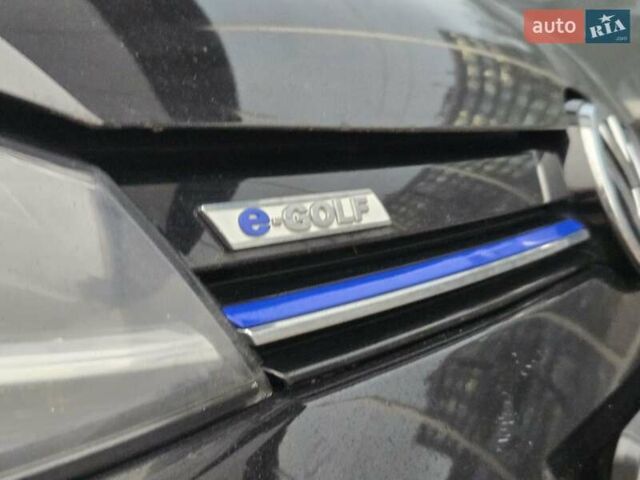 Черный Фольксваген e-Golf, объемом двигателя 0 л и пробегом 72 тыс. км за 12900 $, фото 27 на Automoto.ua
