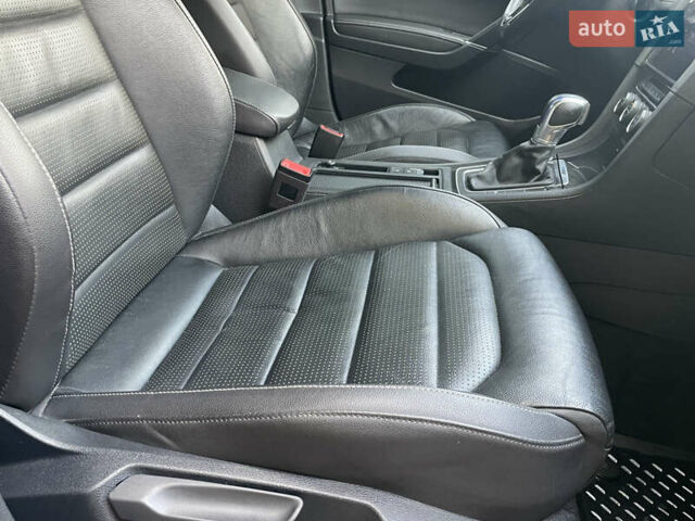 Черный Фольксваген e-Golf, объемом двигателя 0 л и пробегом 138 тыс. км за 13970 $, фото 48 на Automoto.ua