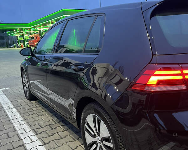 Черный Фольксваген e-Golf, объемом двигателя 0 л и пробегом 144 тыс. км за 12500 $, фото 9 на Automoto.ua