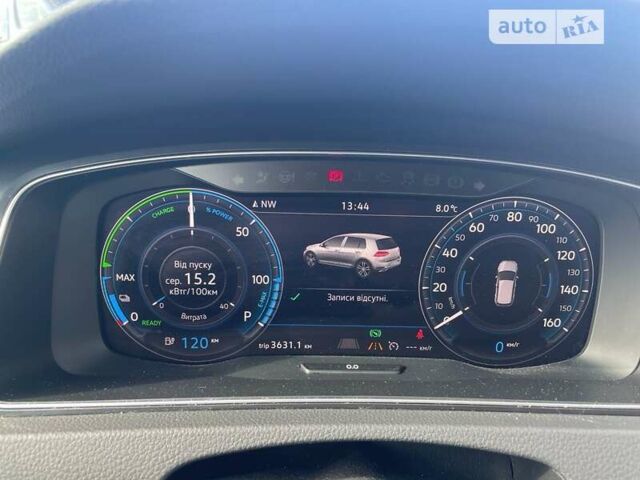 Черный Фольксваген e-Golf, объемом двигателя 0 л и пробегом 144 тыс. км за 13000 $, фото 14 на Automoto.ua