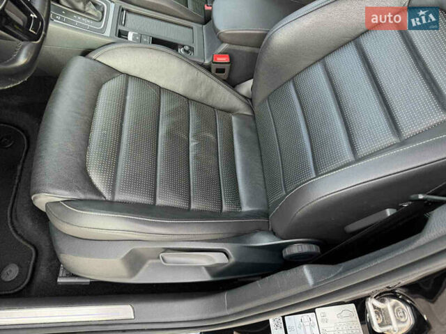 Черный Фольксваген e-Golf, объемом двигателя 0 л и пробегом 86 тыс. км за 14000 $, фото 29 на Automoto.ua