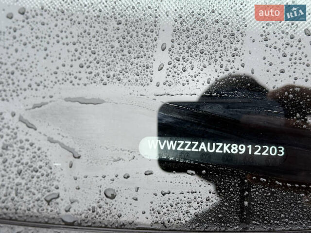 Черный Фольксваген e-Golf, объемом двигателя 0 л и пробегом 80 тыс. км за 14650 $, фото 3 на Automoto.ua