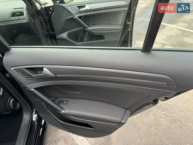 Черный Фольксваген e-Golf, объемом двигателя 0 л и пробегом 86 тыс. км за 14000 $, фото 36 на Automoto.ua