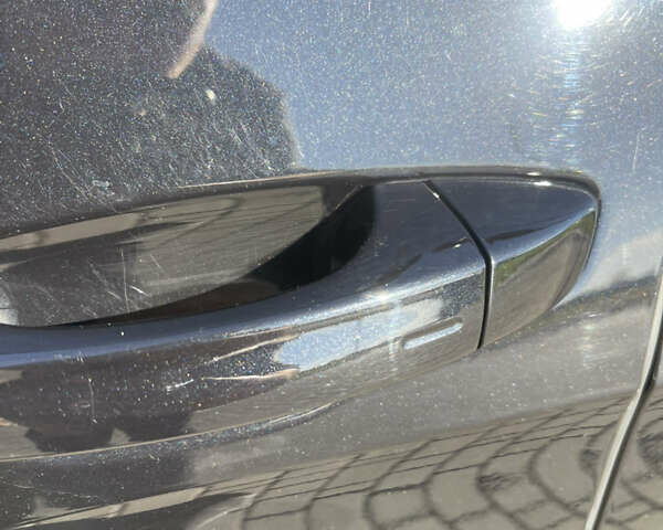 Черный Фольксваген e-Golf, объемом двигателя 0 л и пробегом 99 тыс. км за 13700 $, фото 52 на Automoto.ua