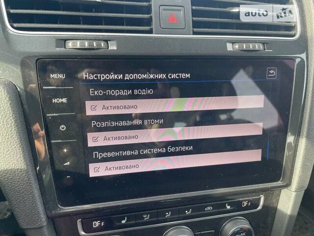 Черный Фольксваген e-Golf, объемом двигателя 0 л и пробегом 144 тыс. км за 13000 $, фото 17 на Automoto.ua