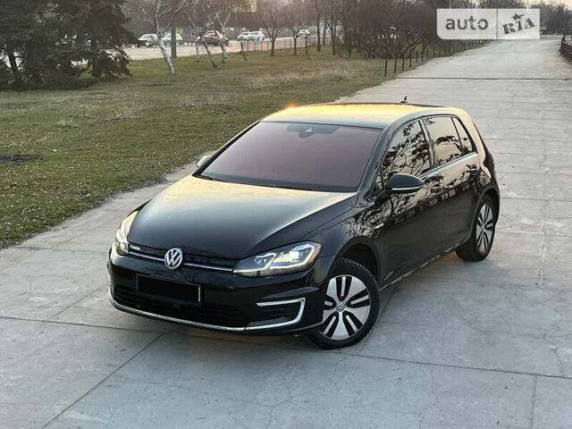 Чорний Фольксваген e-Golf, об'ємом двигуна 0 л та пробігом 99 тис. км за 17399 $, фото 2 на Automoto.ua