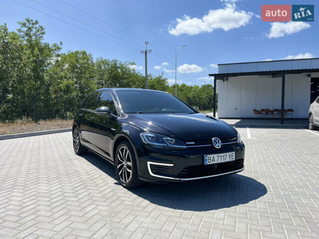 Черный Фольксваген e-Golf, объемом двигателя 0 л и пробегом 134 тыс. км за 13700 $, фото 3 на Automoto.ua