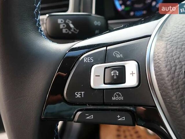 Черный Фольксваген e-Golf, объемом двигателя 0 л и пробегом 162 тыс. км за 11400 $, фото 8 на Automoto.ua