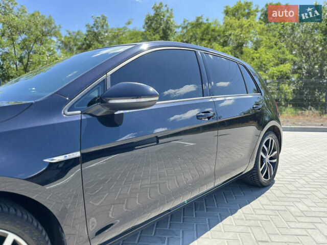 Черный Фольксваген e-Golf, объемом двигателя 0 л и пробегом 134 тыс. км за 13700 $, фото 15 на Automoto.ua