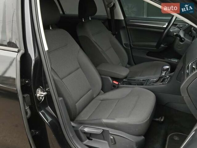 Черный Фольксваген e-Golf, объемом двигателя 0 л и пробегом 72 тыс. км за 12900 $, фото 10 на Automoto.ua