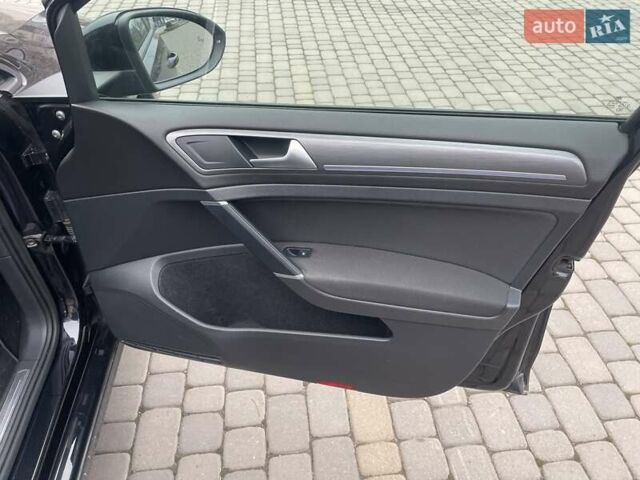 Чорний Фольксваген e-Golf, об'ємом двигуна 0 л та пробігом 105 тис. км за 13699 $, фото 15 на Automoto.ua