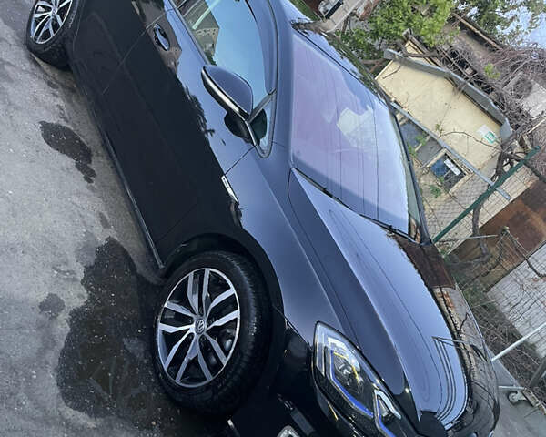 Черный Фольксваген e-Golf, объемом двигателя 0 л и пробегом 99 тыс. км за 13700 $, фото 28 на Automoto.ua