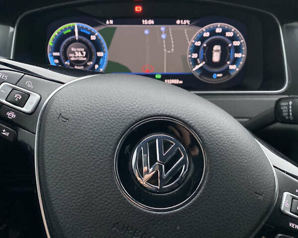 Чорний Фольксваген e-Golf, об'ємом двигуна 0 л та пробігом 113 тис. км за 15799 $, фото 18 на Automoto.ua
