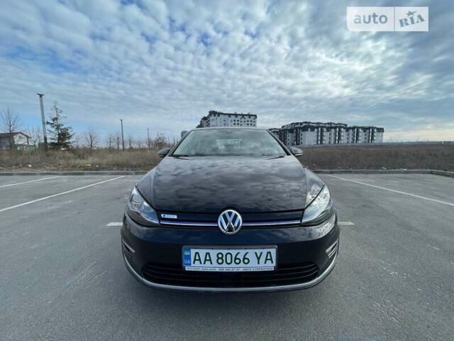 Черный Фольксваген e-Golf, объемом двигателя 0 л и пробегом 144 тыс. км за 13000 $, фото 5 на Automoto.ua