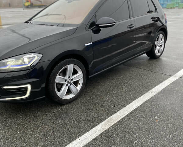 Чорний Фольксваген e-Golf, об'ємом двигуна 0 л та пробігом 113 тис. км за 15799 $, фото 12 на Automoto.ua