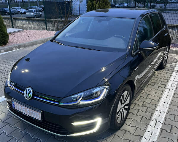 Черный Фольксваген e-Golf, объемом двигателя 0 л и пробегом 144 тыс. км за 12500 $, фото 4 на Automoto.ua