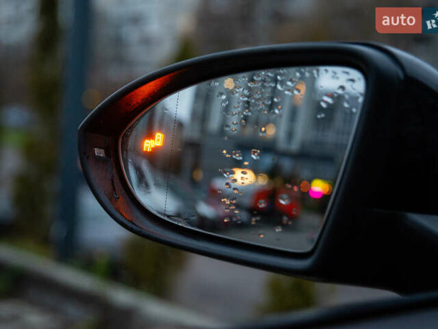 Чорний Фольксваген e-Golf, об'ємом двигуна 0 л та пробігом 99 тис. км за 13400 $, фото 8 на Automoto.ua