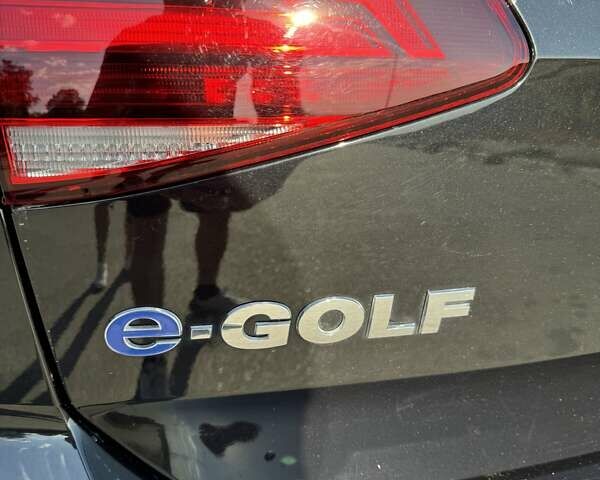Чорний Фольксваген e-Golf, об'ємом двигуна 0 л та пробігом 28 тис. км за 17700 $, фото 12 на Automoto.ua