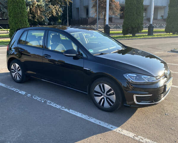 Черный Фольксваген e-Golf, объемом двигателя 0 л и пробегом 47 тыс. км за 14000 $, фото 5 на Automoto.ua
