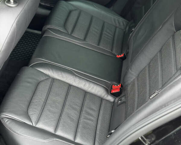 Черный Фольксваген e-Golf, объемом двигателя 0 л и пробегом 127 тыс. км за 14150 $, фото 36 на Automoto.ua