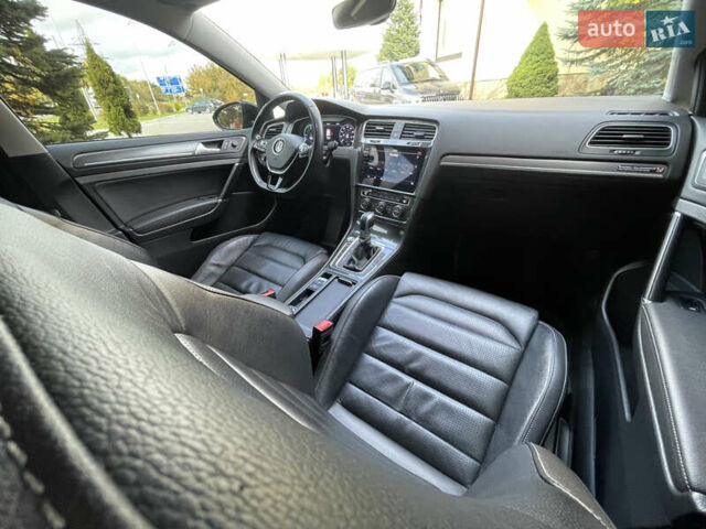 Черный Фольксваген e-Golf, объемом двигателя 0 л и пробегом 138 тыс. км за 13970 $, фото 42 на Automoto.ua